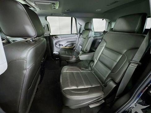 Used 2019 GMC Yukon Denali w/ Denali Ultimate Black Edition AWD/4WD image 26