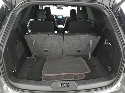 Used 2023 Ford Explorer ST-Line w/ Class IV Trailer Tow Package image 15