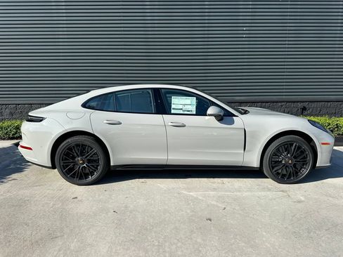 Used 2026 Porsche Panamera GTS AWD/4WD image 10