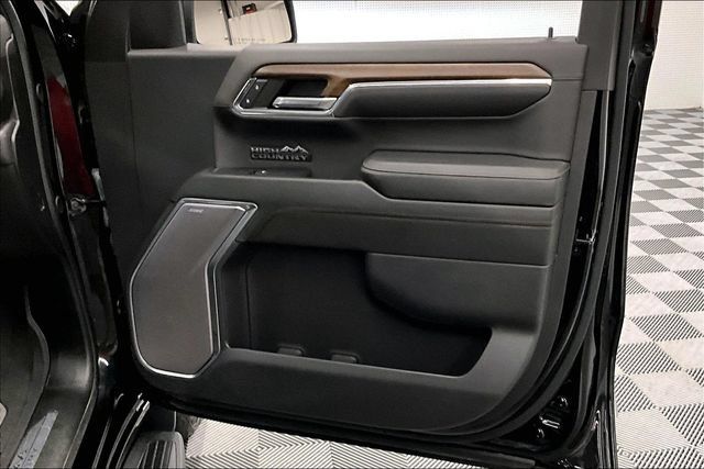 Used 2024 Chevrolet Silverado 1500 High Country w/ LPO, Dark Essentials Package AWD/4WD image 23