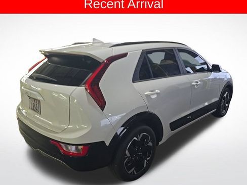 Used 2024 Kia Niro Wind FWD image 4