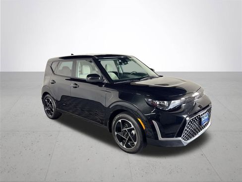 Certified 2025 Kia Soul EX image 4