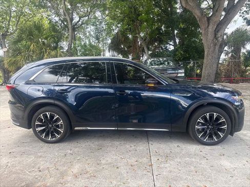 Used 2024 MAZDA CX-90 Plug-In Hybrid w/ Premium Plus AWD/4WD image 5