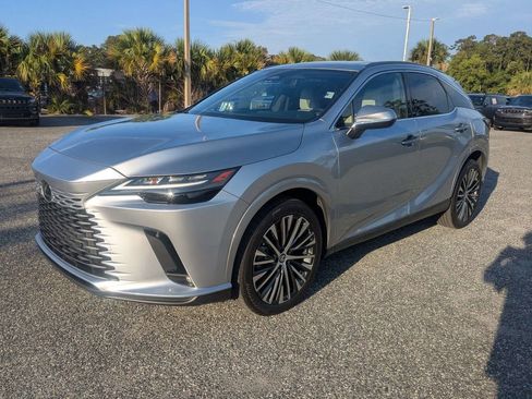 Used 2024 Lexus RX 350 Premium w/ Cold Area Package FWD image 8