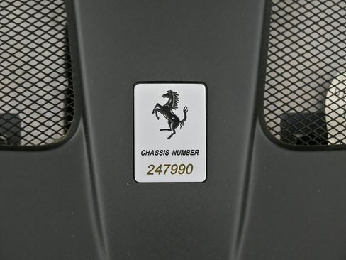 Used 2019 Ferrari 812 Superfast RWD image 18