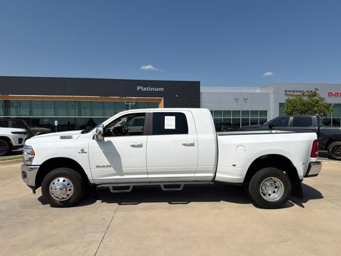 Used 2024 RAM 3500 Laramie w/ Chrome Bumper Package AWD/4WD image 2