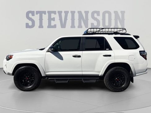 Used 2021 Toyota 4Runner Venture w/ Moonroof Package AWD/4WD image 2