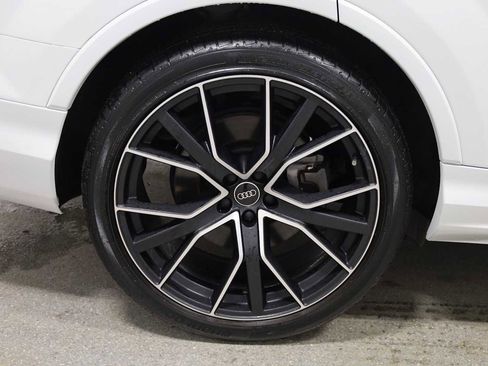 Used 2021 Audi Q7 3.0T Prestige image 36