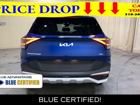 Used 2025 Kia Sportage EX AWD/4WD image 4