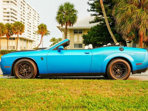 Used 2023 Dodge Challenger SRT Hellcat Redeye RWD image 3