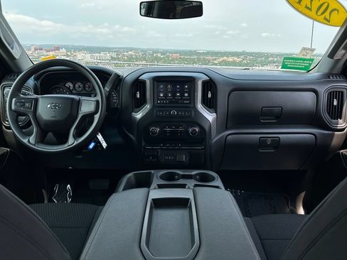 Used 2021 Chevrolet Silverado 1500 Custom Trail Boss AWD/4WD image 6