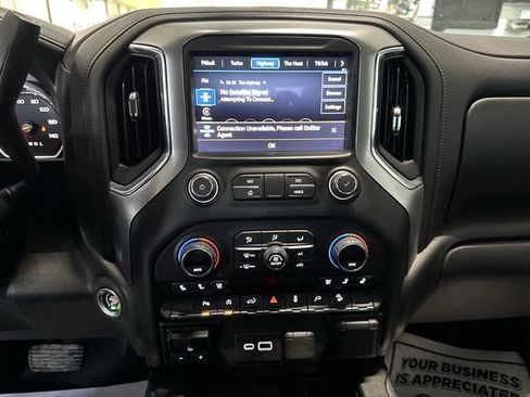 Used 2022 Chevrolet Silverado 1500 LTZ image 13