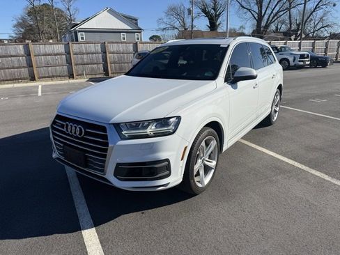 Used 2019 Audi Q7 3.0T Prestige w/ Prestige Package image 2