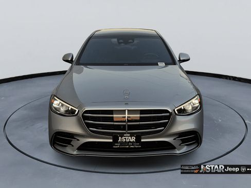 Used 2023 Mercedes-Benz S 580 4MATIC Sedan image 2
