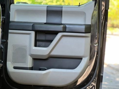 Used 2015 Ford F150 XL w/ Equipment Group 101A Mid AWD/4WD image 18