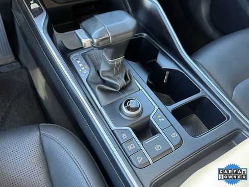 Used 2024 Kia Sorento EX w/ Panoramic Sunroof Package image 26