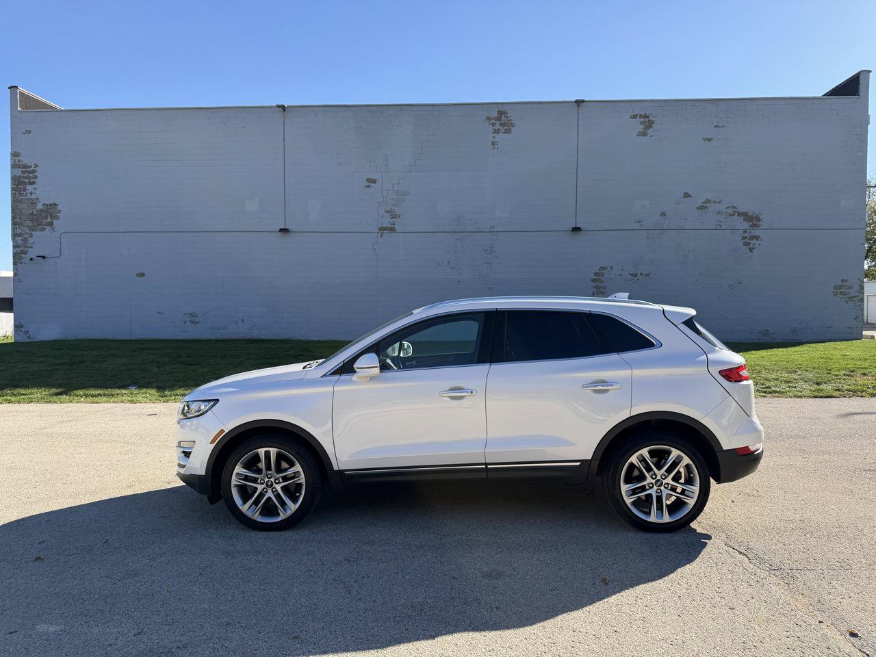 Used 2019 Lincoln MKC Reserve w/ MKC Climate Package AWD/4WD image 4