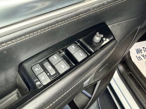 Used 2024 Jeep Wagoneer L 4WD w/ Premium Group I image 20
