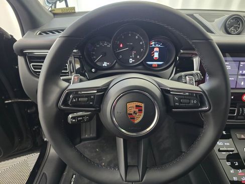 New 2026 Porsche Macan image 15