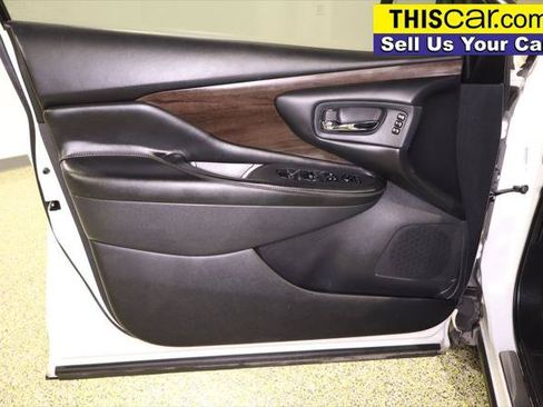 Used 2019 Nissan Murano Platinum w/ Cargo Package FWD image 34