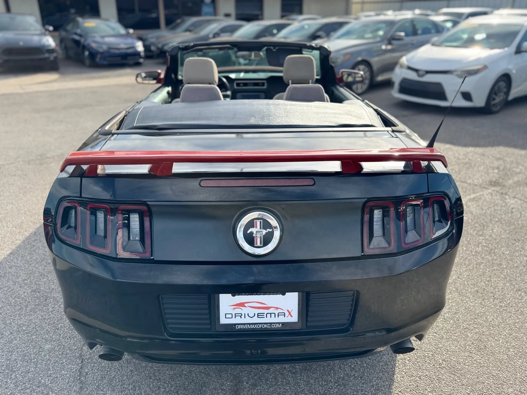 Used 2014 Ford Mustang Convertible RWD image 31