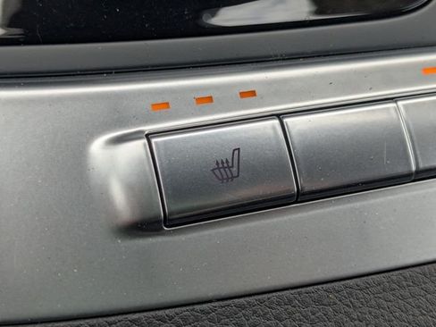 New 2026 Kia Carnival EX FWD image 24