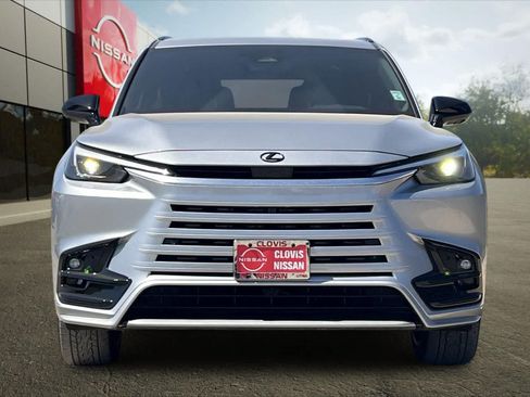 Used 2025 Lexus TX 500h AWD w/ Technology Package image 11