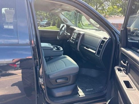 Used 2019 RAM 1500 Express AWD/4WD image 6
