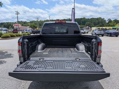 Used 2024 Nissan Frontier SV AWD/4WD image 29