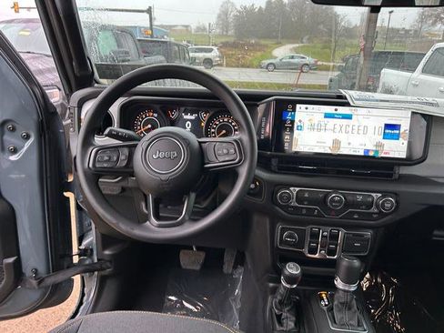 New 2026 Jeep Gladiator Sport image 11