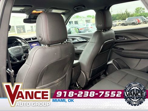 Used 2021 Chevrolet TrailBlazer RS w/ Convenience Package FWD image 14
