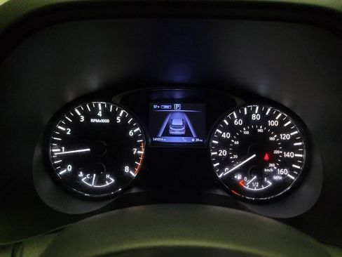 Used 2017 Nissan Pathfinder SL AWD/4WD image 23