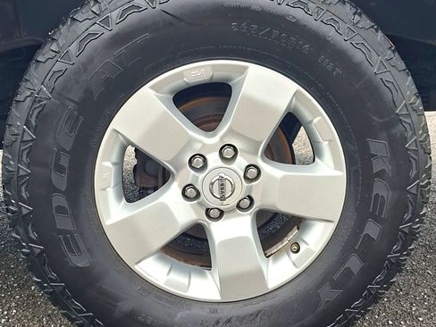 Used 2011 Nissan Frontier SV w/ SV Premium Utility Pkg RWD image 33