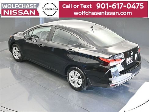 Used 2025 Nissan Versa S w/ Trunk Package image 32