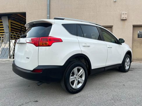 Used 2013 Toyota RAV4 XLE FWD image 13