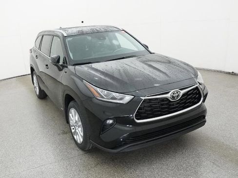 New 2026 Toyota Highlander Limited AWD/4WD image 10