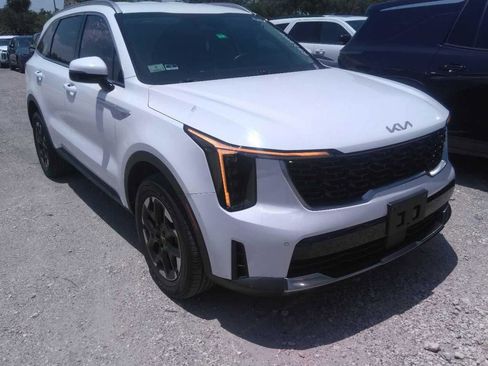 Used 2024 Kia Sorento S AWD/4WD image 25
