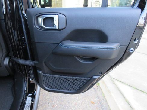 New 2023 Jeep Wrangler Rubicon w/ Steel Bumper Group image 31