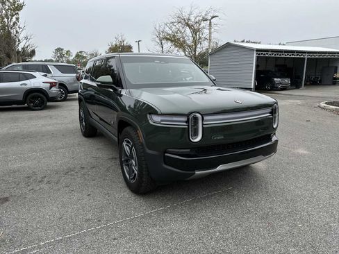 Used 2025 Rivian R1S Adventure image 8