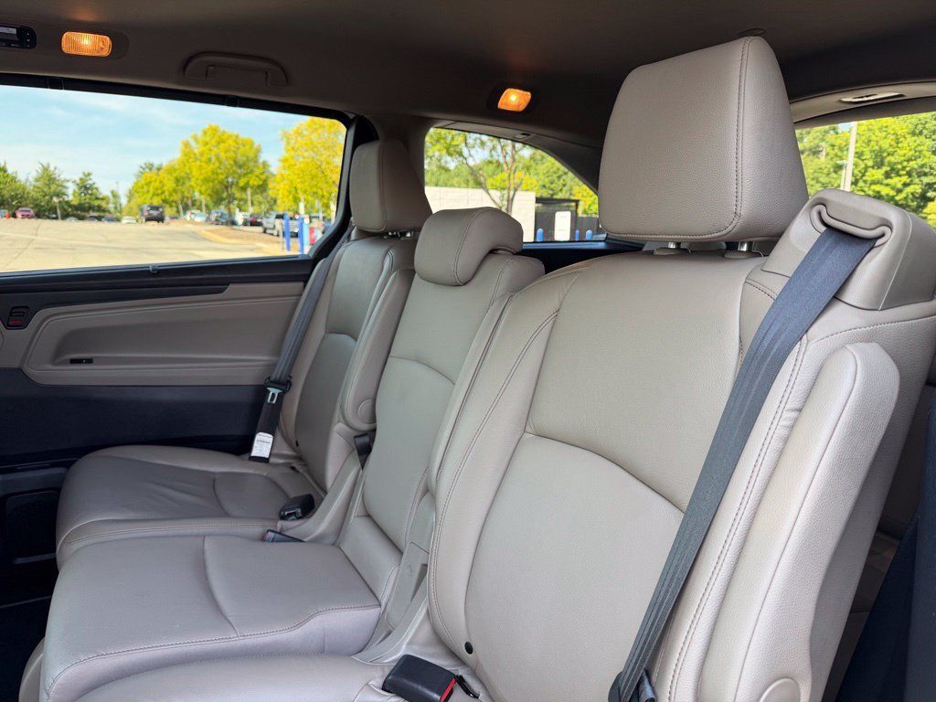 Certified 2024 Honda Odyssey EX-L image 43