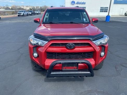 Used 2018 Toyota 4Runner SR5 image 8