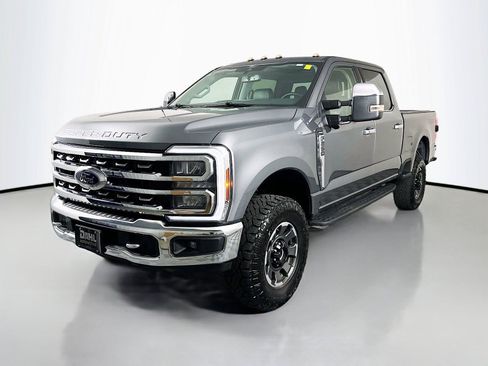 Used 2024 Ford F250 Lariat w/ Tremor Off-Road Package AWD/4WD image 4