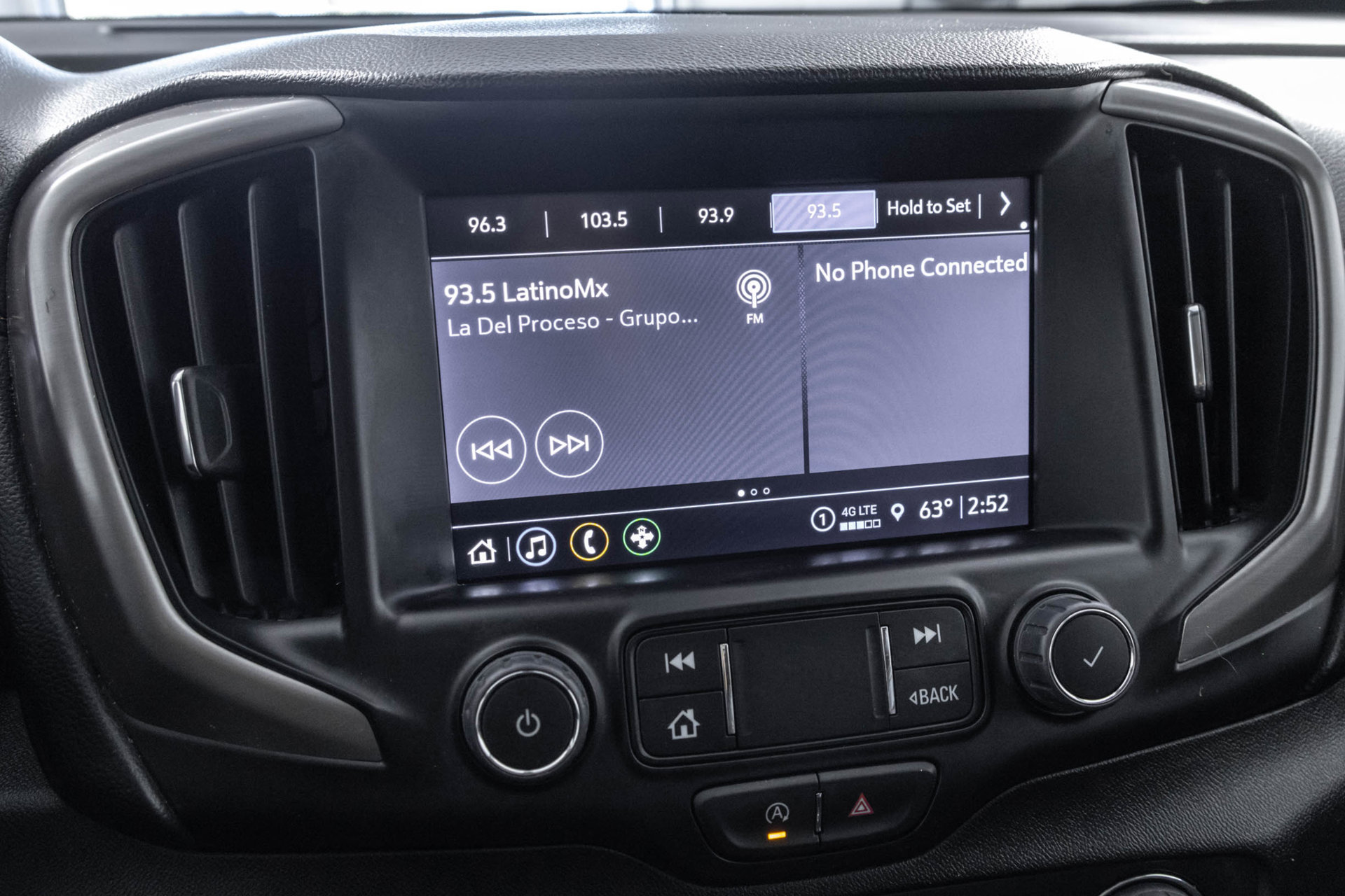 Used 2024 GMC Terrain AT4 AWD/4WD image 28