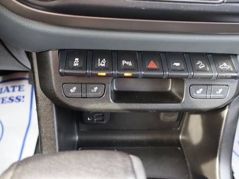 Used 2021 Chevrolet Colorado Z71 w/ Safety Package AWD/4WD image 18