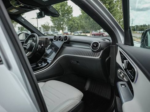 Certified 2024 Mercedes-Benz GLC 300 4MATIC w/ AMG Line image 27
