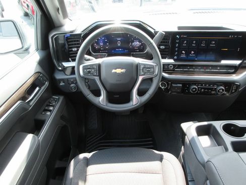 New 2026 Chevrolet Silverado 1500 LT AWD/4WD image 16