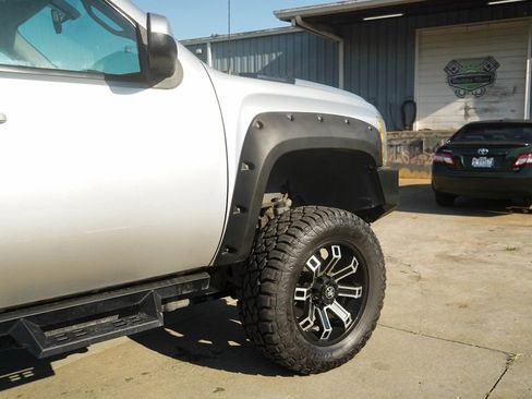 Used 2014 Chevrolet Silverado 2500 LT w/ Z71 Appearance Package AWD/4WD image 19