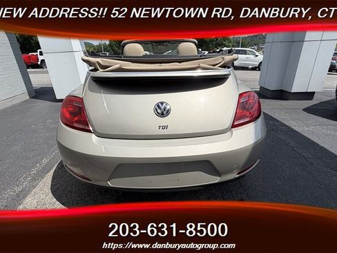Used 2013 Volkswagen Beetle TDI FWD image 4