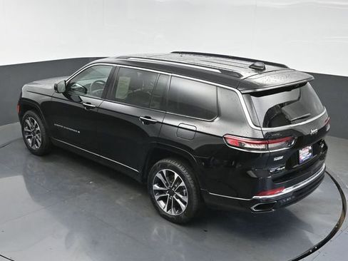 Used 2021 Jeep Grand Cherokee L Overland w/ Luxury Tech Group IV AWD/4WD image 29