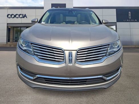 Used 2018 Lincoln MKX Reserve w/ Lincoln MKX Climate Package AWD/4WD image 2